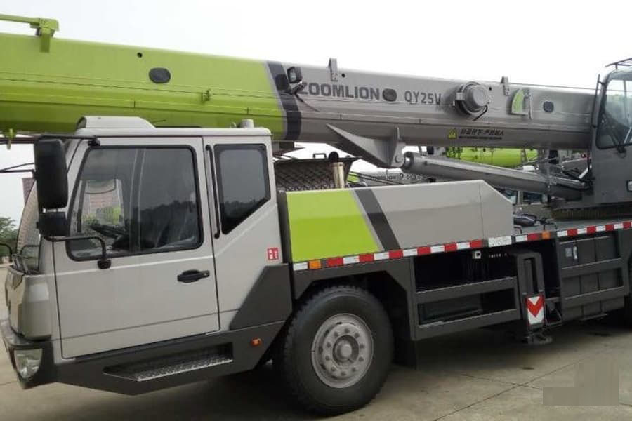 Zoomlion Truck Cranes 16 ton Mobile Crane